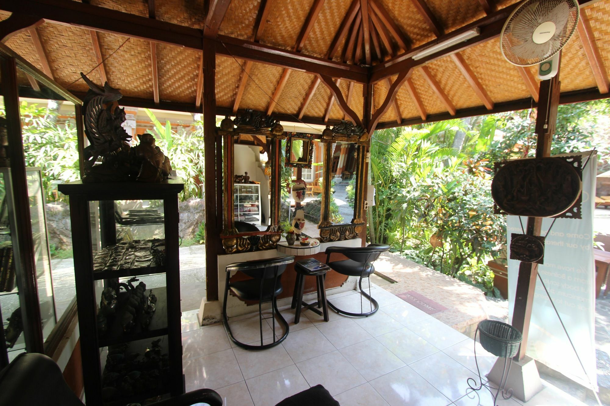 Hotel Chonos Lovina  Bagian luar foto